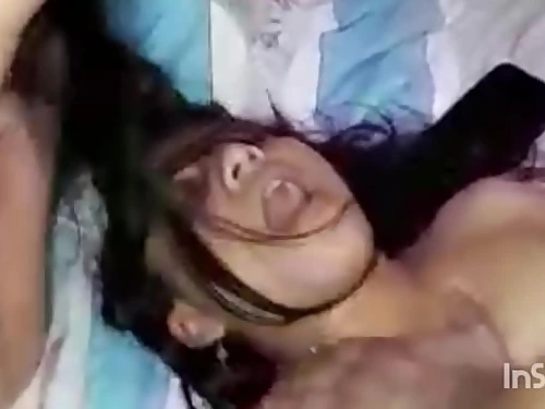 Disfrutando de una rica orgía que delicia con mi amiga del cole a los años