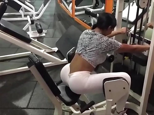 Armenian Bubble Rump Cock-squeezing Latex Demonstrating Camel Toe In Gym